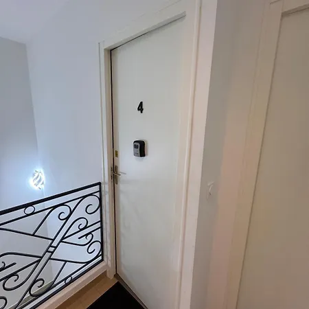 2 Individuelles Privees A Apartment *